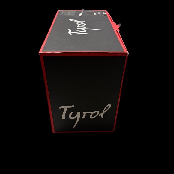 VINTAGE RIEDEL TYROL Crystal Pinot Noir Wine Glasses Heavy Base RARE Retired - Picture 3 of 9